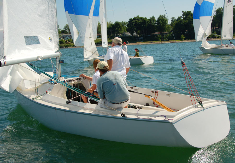 sonar sailboat review